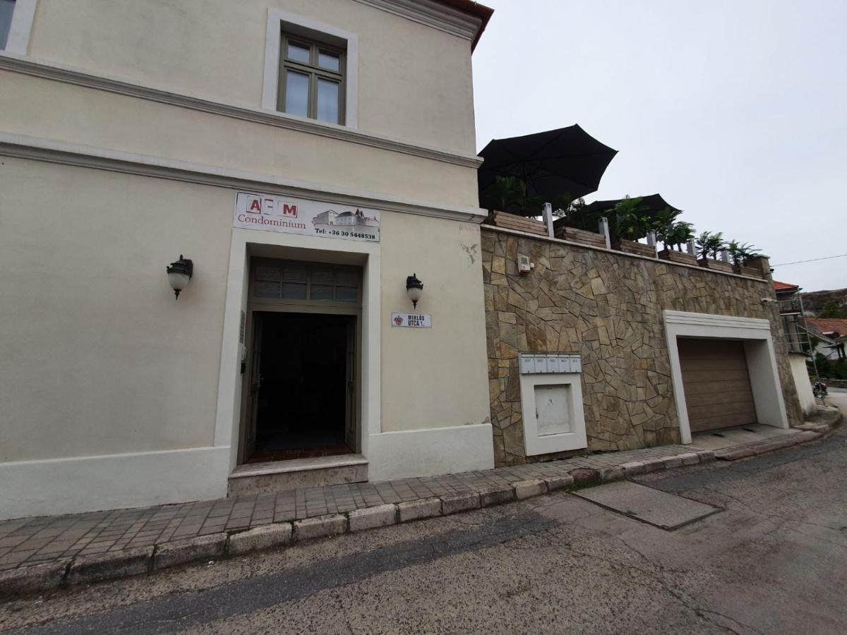 A-M Condominium Veszprem Exterior photo